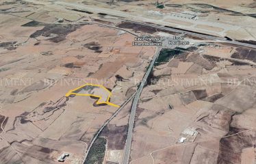 Ercan Havaalanına 1,5 Km Mesafede Proje Onaylı 50.630 m² Arsa