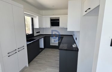Önü Kapanmaz deniz manzaralı 3+1 villa
