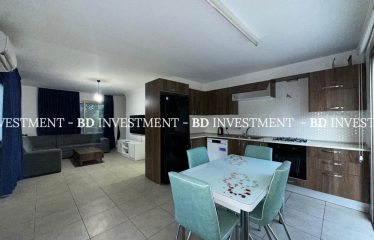 GİRNE MERKEZDE EŞYALI KİRALIK TRİPLEKS VİLLA