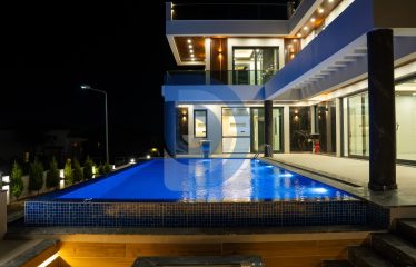 Ultra Lüks Türk Koçanlı Villa | 4+1 | 460 m² Kapalı Alan | Özel Havuz + Sinema Odası Altyapılı