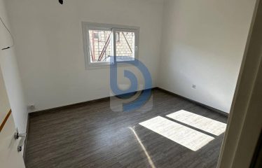 Yenikent Bölgesinde Tamamen Yenilenmiş Satılık İkiz Villa