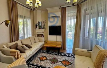 Bahçeli’de Deniz ve Dağ Manzaralı Tam Müstakil Muhteşem Villa