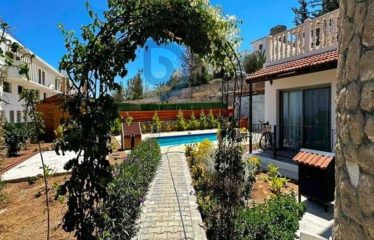 Bahçeli’de Deniz ve Dağ Manzaralı Tam Müstakil Muhteşem Villa