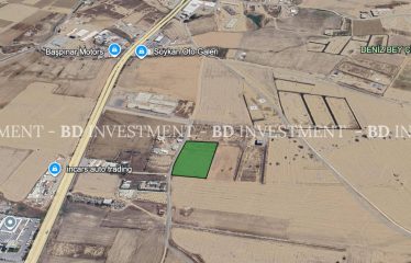 Lefkoşa/Mağusa Anayola 200 Metre Mesafede Çok Amaçlı Kullanabileceğiniz Bir Arazi