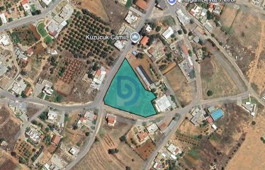 Kuzucuk Merkezinde Köşe Parsel 4845 m² Arazi