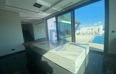 Çatalköy Denize Sıfır Lüks Villa