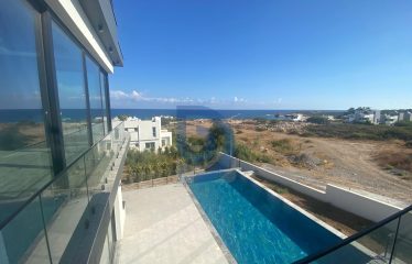 Çatalköy Denize Sıfır Lüks Villa
