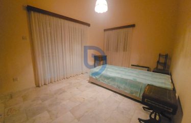 Edremit’de Geniş Arazi İçinde Dağ ve Deniz Manzaralı Villa