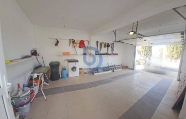 Edremit’de Geniş Arazi İçinde Dağ ve Deniz Manzaralı Villa