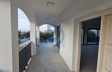 Edremit’de Geniş Bahçesi ve Manzarası İle Fark Yaratan Villa