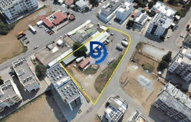 K.Kaymaklı Merkezinde 5 Kat İmarlı Türk Tapulu Köşe Parsel Arsa