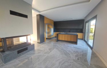 Girne Edremit Satılık Ultra Lüks Villa