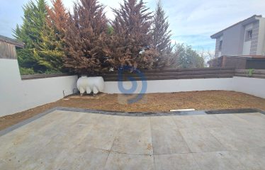 Yenikent Merkezinde 4+1 Tam Müstakil Villa