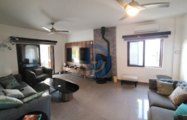 Lapta Satılık Özel Havuzlu Villa