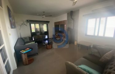 Lapta Satılık Özel Havuzlu Villa