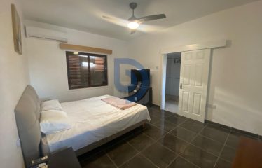 Lapta Satılık Özel Havuzlu Villa