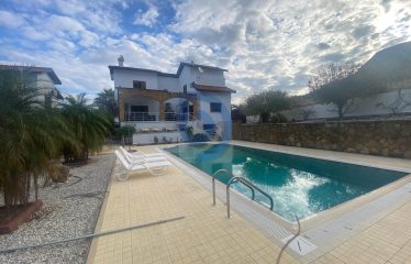 Lapta Satılık Özel Havuzlu Villa