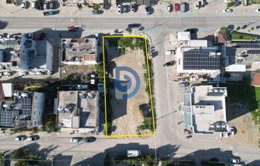 Gönyeli Merkezinde Köşe Parsel 1012 m² Ticari Arsa