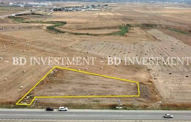 Lefkoşa/Güzelyurt Anayola Sıfır 2644 m² Ticari Arsa