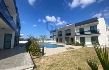 Alsancak Satılık 3+1 Zemin Kat Bahçeli Daire