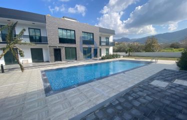 Alsancak Satılık 3+1 Zemin Kat Bahçeli Daire