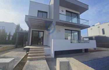 Girne Edremit Satılık Özel Havuzlu 2 Villa