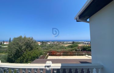 Girne Lapta Satılık Özel Havuzlu 4+1 Villa