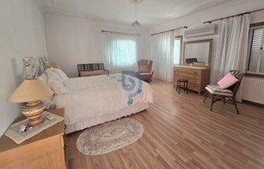 Edremit’de 1269 m² Bahçe Alanına Sahip Tam Müstakil Villa