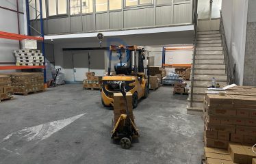 Haspolat Sanayi Satılık Hazır İş Yeri/Depo