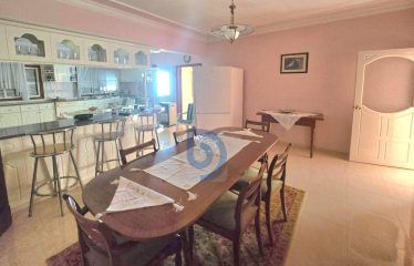 Edremit’de 1269 m² Bahçe Alanına Sahip Tam Müstakil Villa