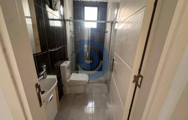 Kıbrıs Girne Lapta Bölgesinde Merkezi Sistemli , Site İçinde Satılık 2+1 Daire