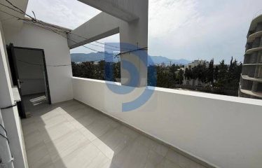 Kıbrıs Girne Merkezde Satılık 2+1 Full Eşyalı Penthouse Daire