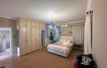 Kıbrıs Ozanköy, Girne’de Satılık 3+2 Villa – Özel Havuzlu ve Geniş Bahçeli