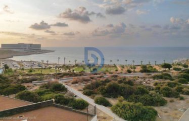 Çatalköy’de Muhteşem Manzaralı ,Denize Sıfır Ultra Lüx Villa
