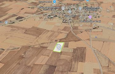 Kıbrıs Mağusa Sütlüce Merkezine 500 Metre Mesafede 6502 m² Tarla