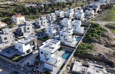 Kıbrıs Girne Lapta Bölgesi Satılık Lüx Sıfır 3+1 Villalar