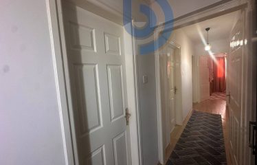 Kıbrısm Girne Merkez’de Satılık 3+1 Daire – Şehir Merkezinde Konforlu Yaşam