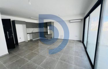 Kıbrıs Girne Merkez’de Çarşı İçinde Satılık 2+1 4 Adet Ticari İzinli Daire