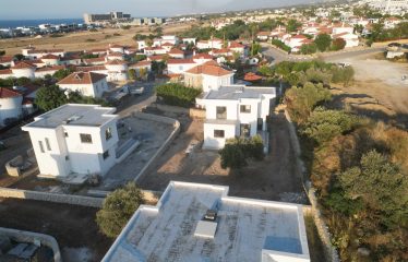 Kıbrıs Girne Çatalköy Satılık 3+1 Sıfır Villalar