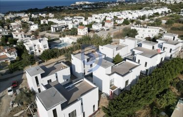 Kıbrıs Girne Edremit Satılık Lüx Modern 3+1 Villalar