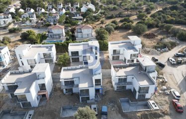 Kıbrıs Girne Edremit Satılık Lüx Modern 3+1 Villalar