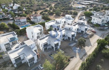 Kıbrıs Girne Edremit Satılık Lüx Modern 3+1 Villalar