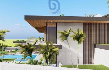 Kıbrıs Girne Çatalköy’de Denize Sıfır 3 Adet Ultra Lüks Villa