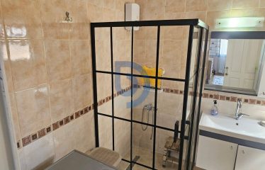 Kıbrıs Girne Merkezde Acil Satılık 3+1 Geniş Penthouse Daire