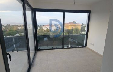 Kıbrıs Girne Edremit’de Geniş Bahçeli Tam Müstakil Villa