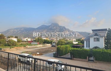 Kıbrıs Girne Karşıyaka 1410 m² Arsaya Sahip , Sahile 300 Metrede 3+1 Villa