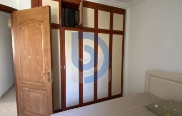 Kıbrıs Girne Merkezde Geniş Eşyalı 3 +1 Satılık Site İçinde Daire