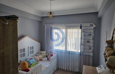 Kıbrıs Girne Merkezde Acil Satılık 3+1 Geniş Penthouse Daire