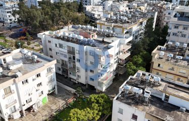 Girne Kaşgar’da Sahile Yürüme Mesafesinde Full Eşyalı 2+1 Satılık Kupon Daire !