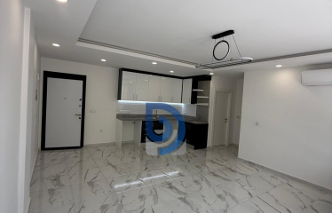 Doğanköy, Girne’de Satılık 2+1 Daire – Havuzlu ve Manzaralı Modern Yaşam!